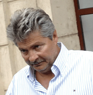 O contribuţie la reinculparea lui Sorin Ovidiu Vîntu au avut chiar foştii săi colaboratori. O contribuţie la reinculparea lui Sorin Ovidiu Vîntu au avut chiar foştii săi colaboratori.